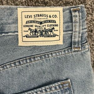 Women’s Levi’s Baggy Dad Performance Cool Jeans sz 28 Light Wash